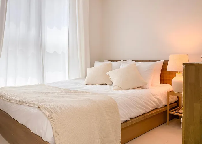 Apartment Classic Brand New 3br 3 Min To Station 10 Min To Gangnam Seongsu Jamsil Seoul