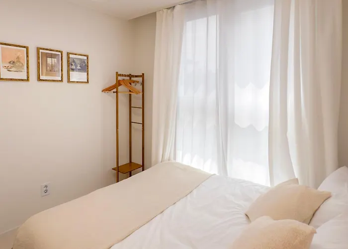 Apartment Classic Brand New 3br 3 Min To Station 10 Min To Gangnam Seongsu Jamsil
